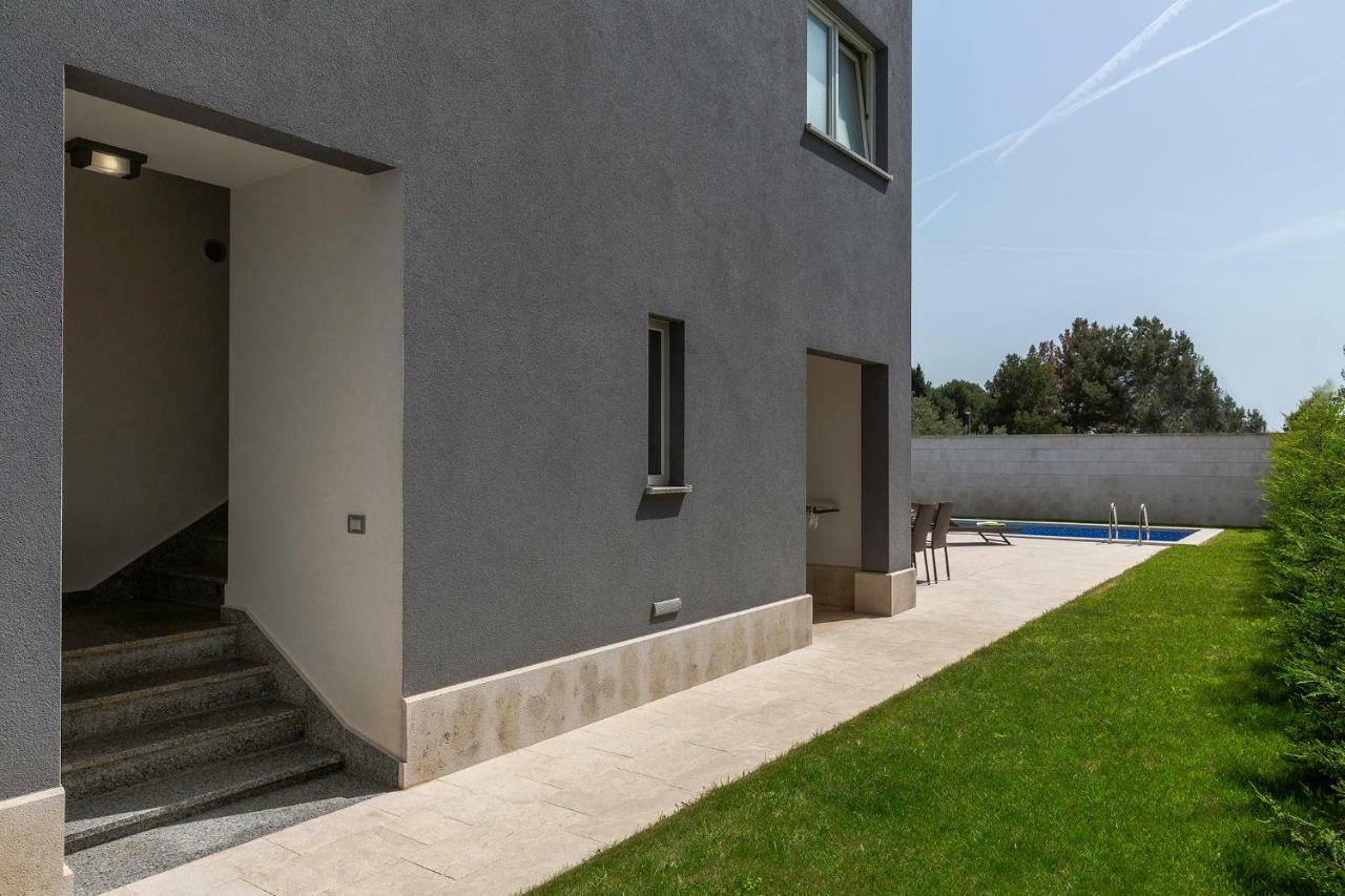 Villa Isabella Пула Екстериор снимка