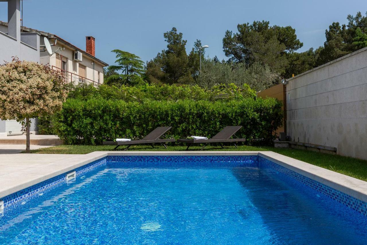 Villa Isabella Пула Екстериор снимка